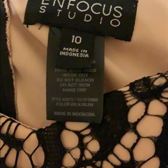 Beautiful lace black evening gown - Picture 7 of 7